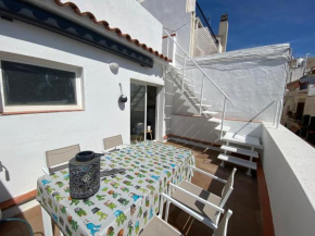 Amazing 2 bedroom Apartment with big sun terrace Sitges centre beach